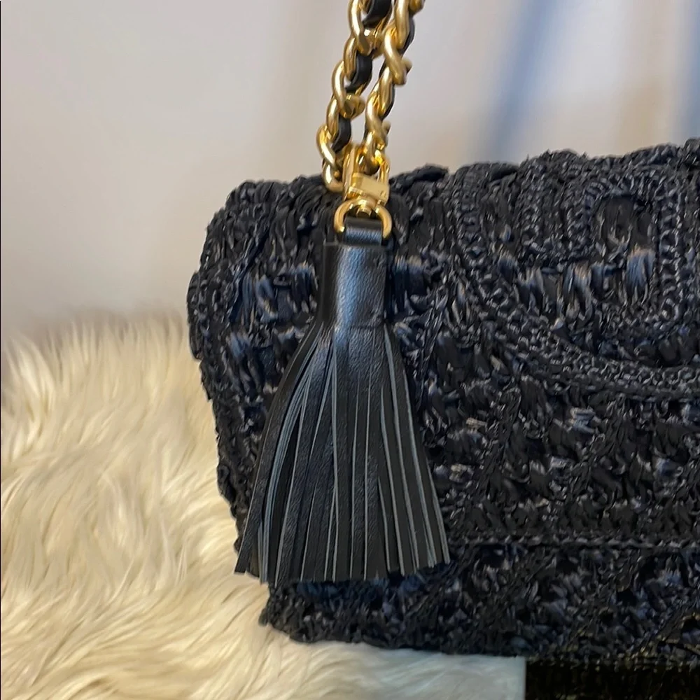 Tory Burch Black Crochet Shoulder Bag with Gold Chain - Picture 4 of 6